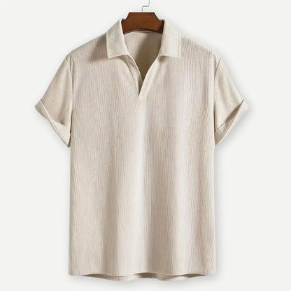 Geripptes Poloshirt für Herren mit offenem Kragen – Seitenansicht