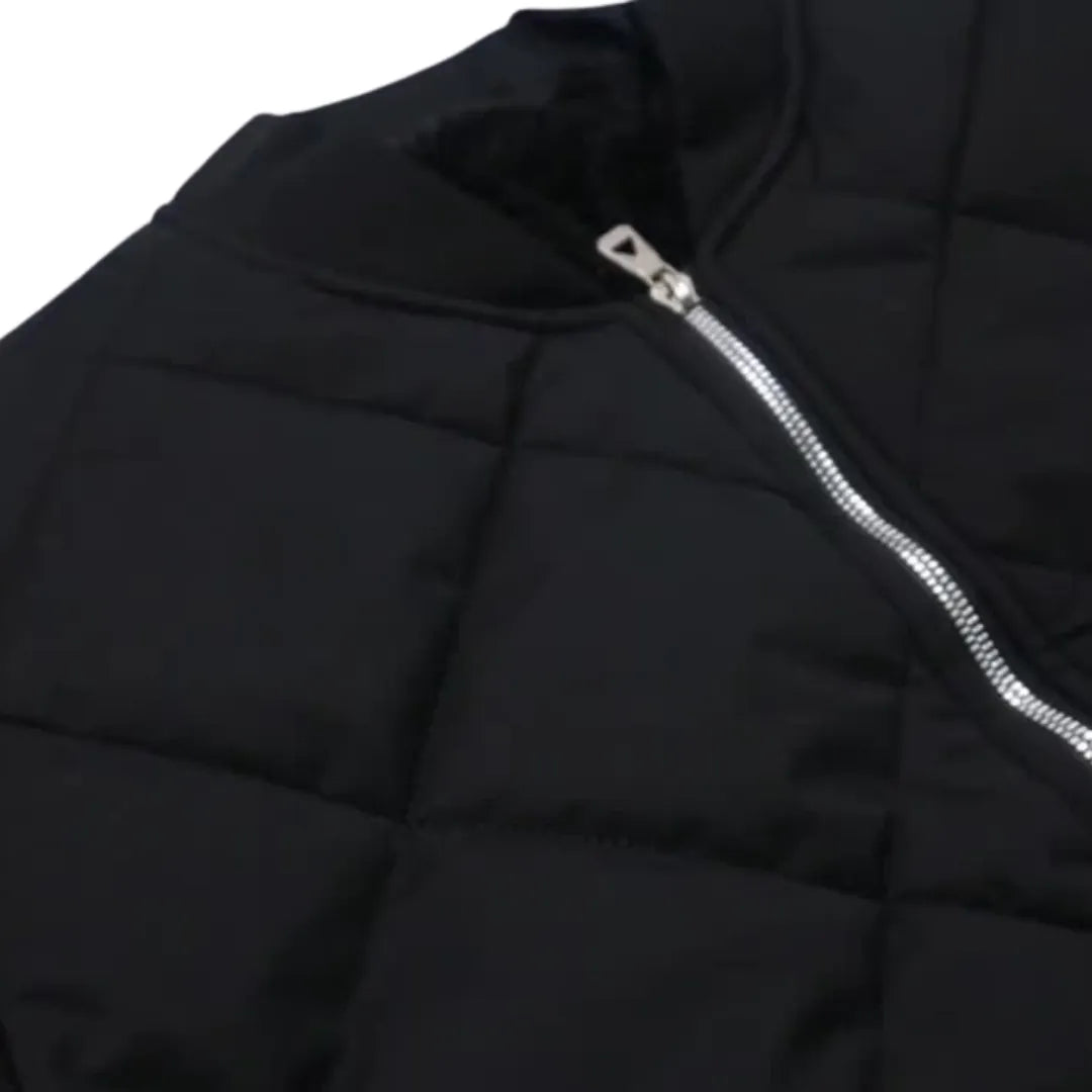Gefütterte Winterjacke für Herren mit weichem Innenfutter und Reißverschluss – Materialdetail